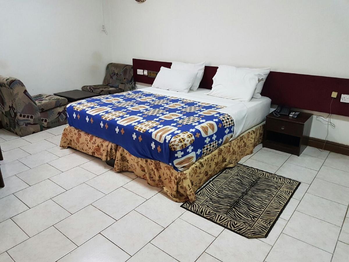 Royal Basin Resort Kumasi Exterior photo